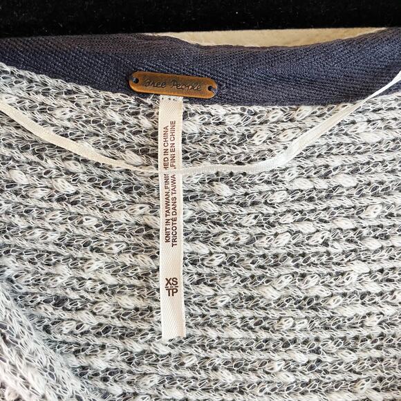 NWT Free People Women's Bright Lights Oversize Sweater Obsidian Glass Size XS - Picture 7 of 10